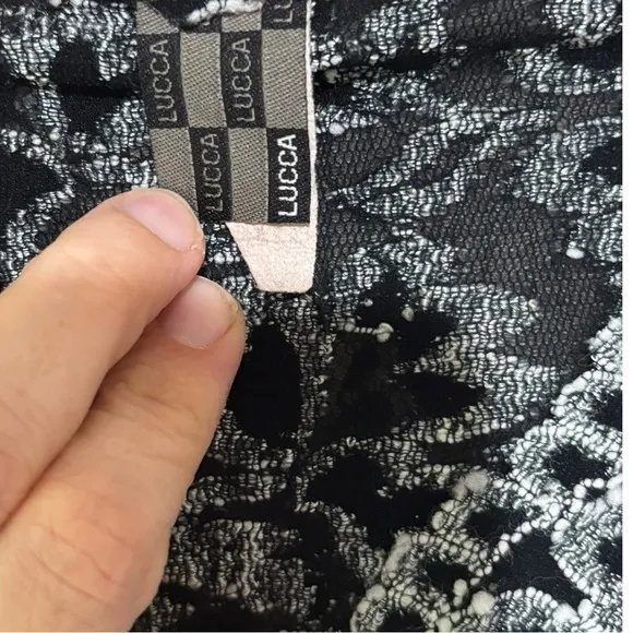 Vtg Black Lace Overlay V Neck 3/4 Sleeve‎ Cropped Top Shirt Womens Sz S Y2K - Image 6