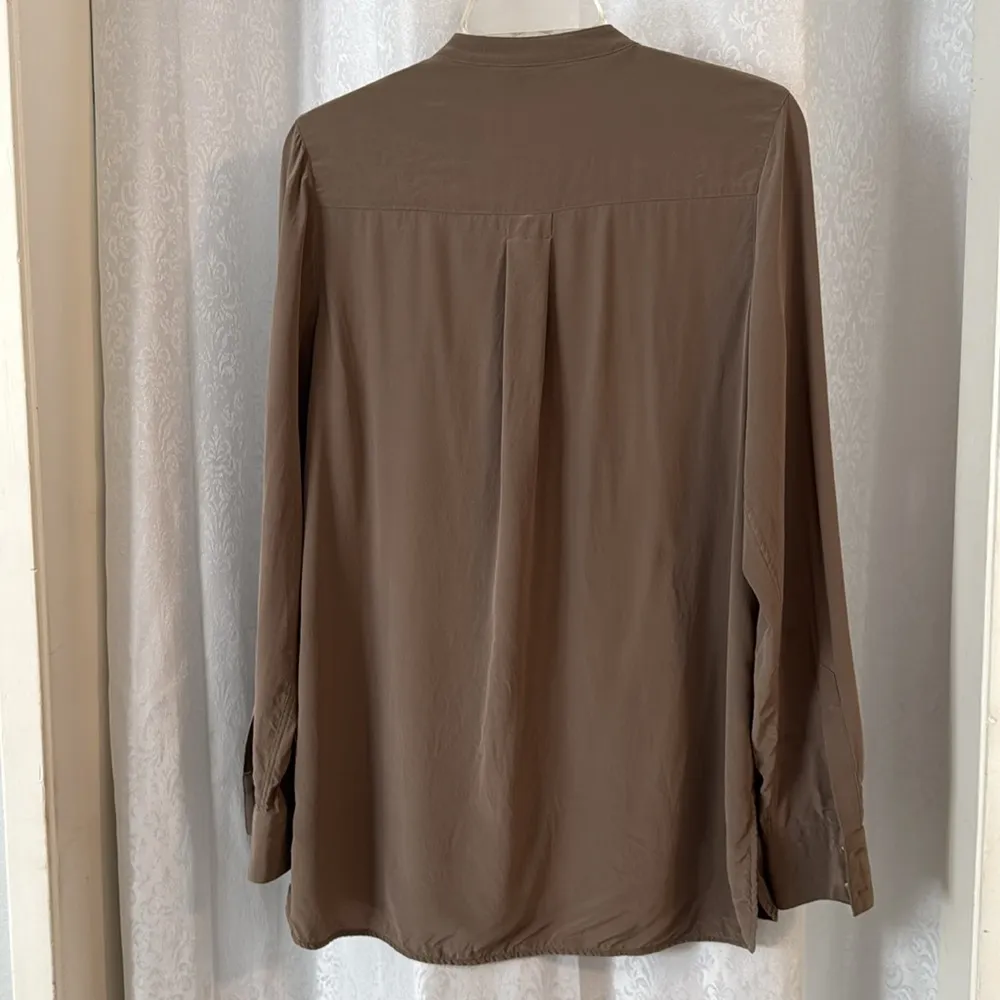 VINCE SILK BLOUSE SZ: 10 - Image 2