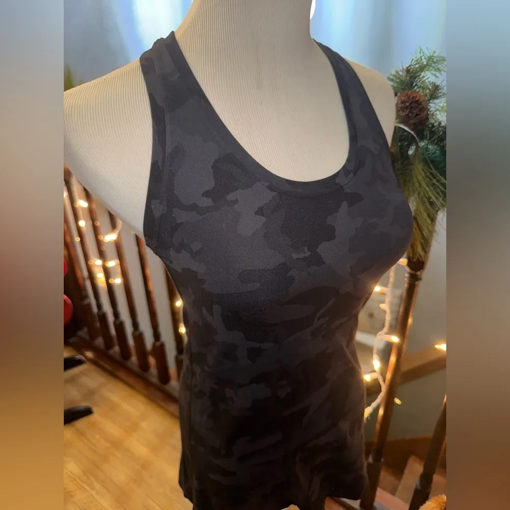 Lululemon Athletica Black camo tank top - Image 6