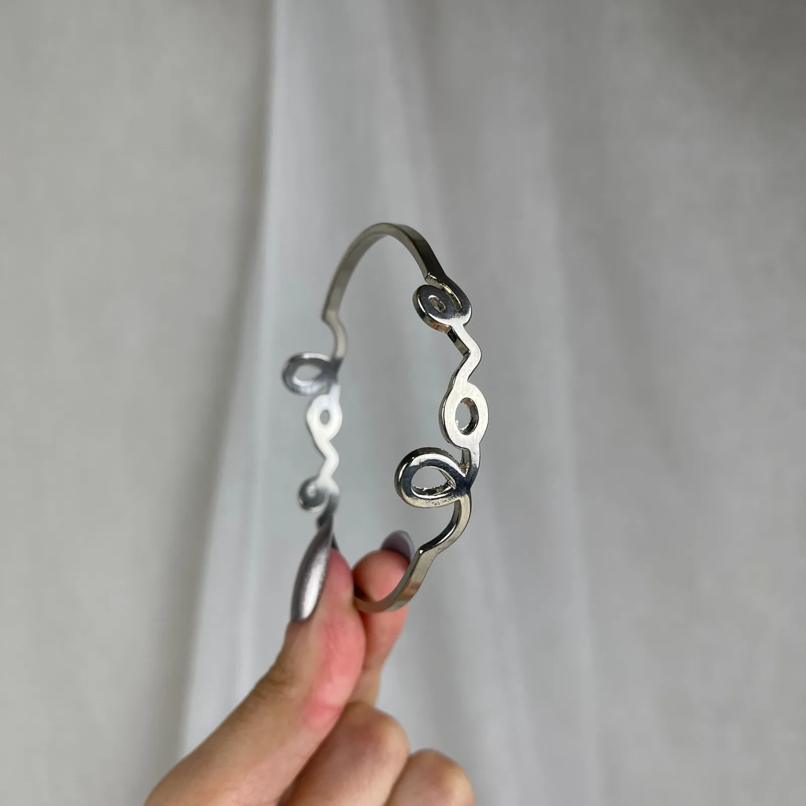 Dainty Silver Tone LOVE Cursive Bangle Bracelet Minimalist Romantic Boho NWOT - Image 7