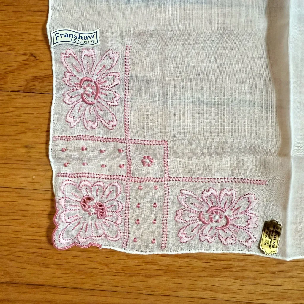 Vintage‎ Embroidered Floral Handkerchief Pink - Image 6
