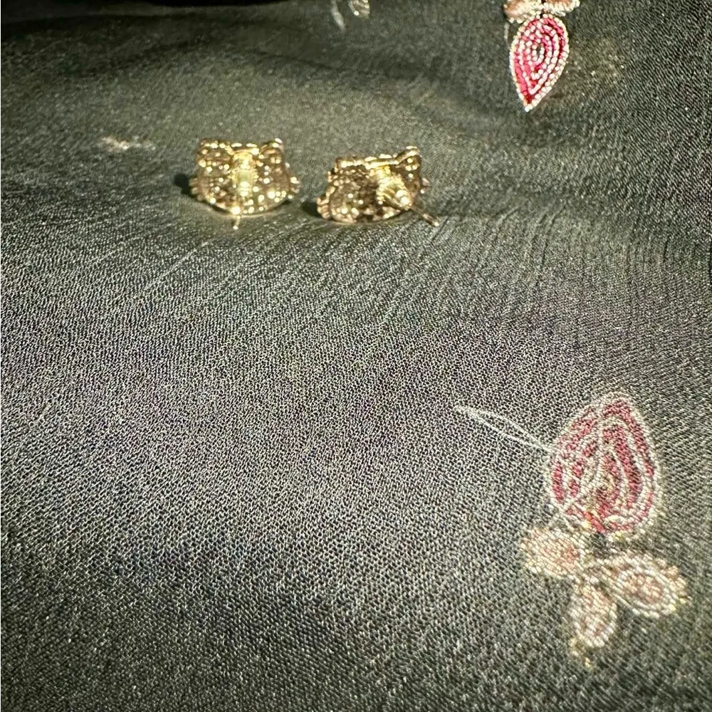 Crystal Cat Stud Earrings AKA Hello Kitty Gold - Image 2