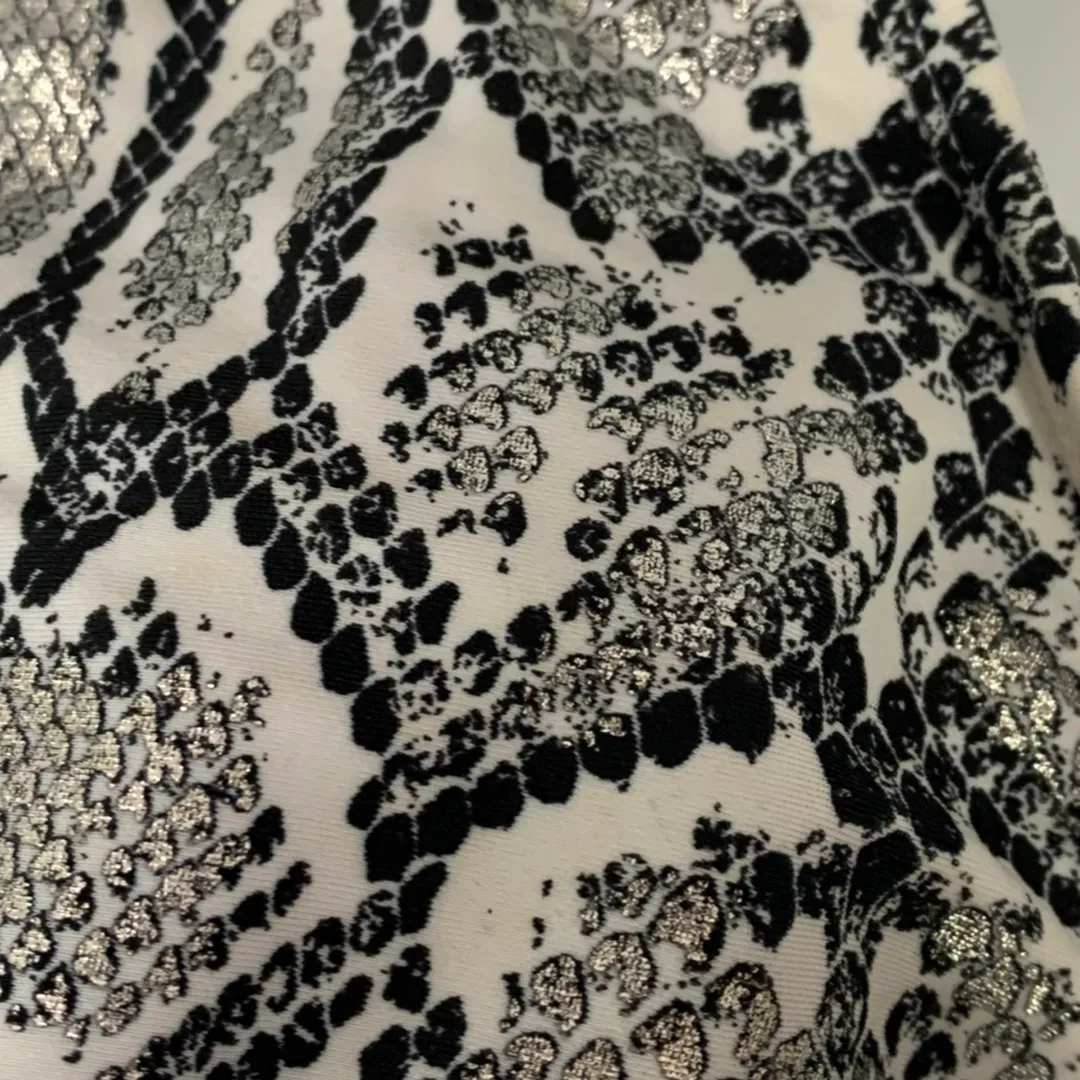 Womans Bikini Top Black And White Silver Size XSmall - Image 5