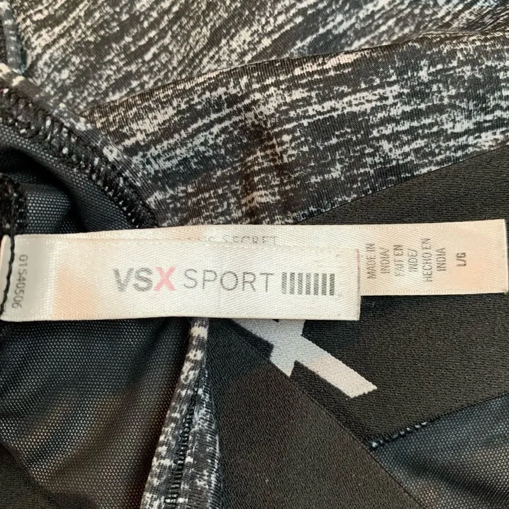 Women’s Victoria's Secret Sport black space dye logo sports bra size large - Image 6