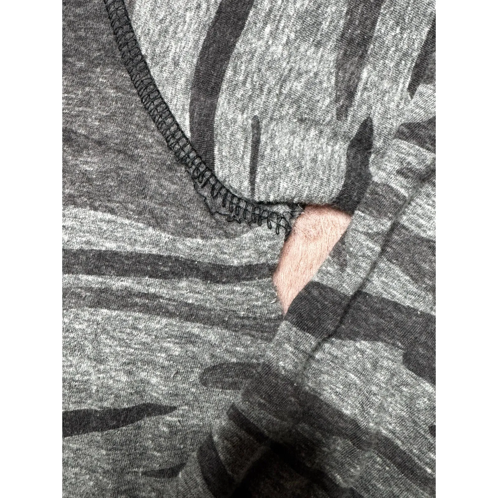 Blue84 Oregon State Beavers Women’s XL Camo Long Sleeve Shirt Black - Image 4