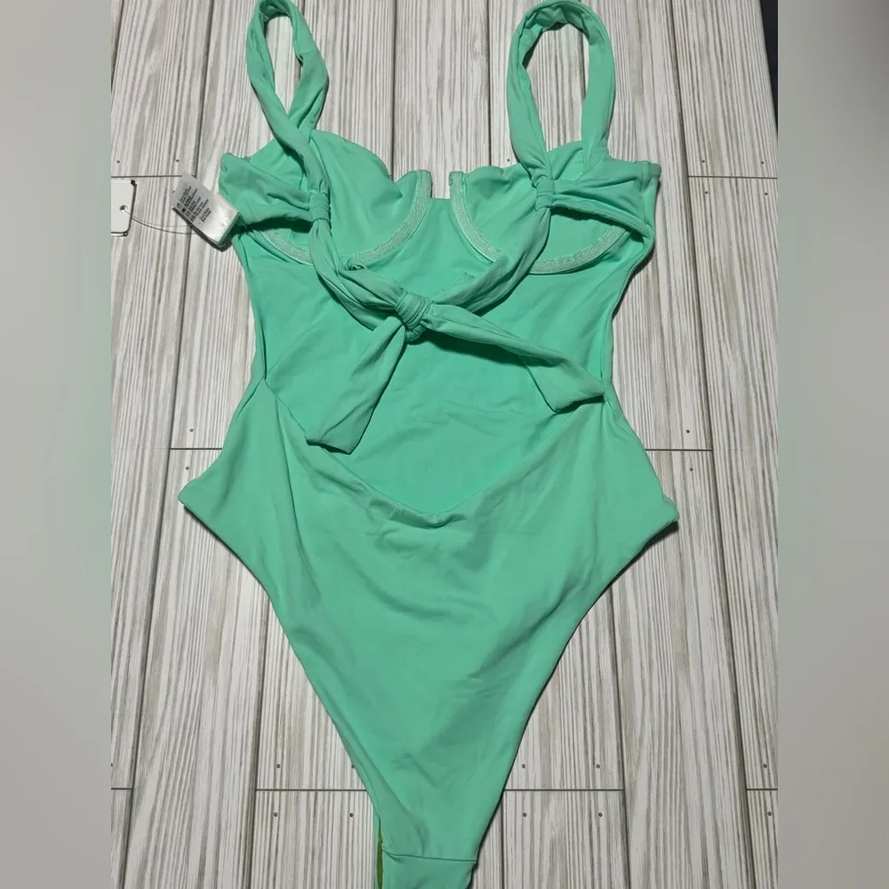 L Space Kendal OP Cia Classic teal green underwire one piece swimsuit XS - Image 5