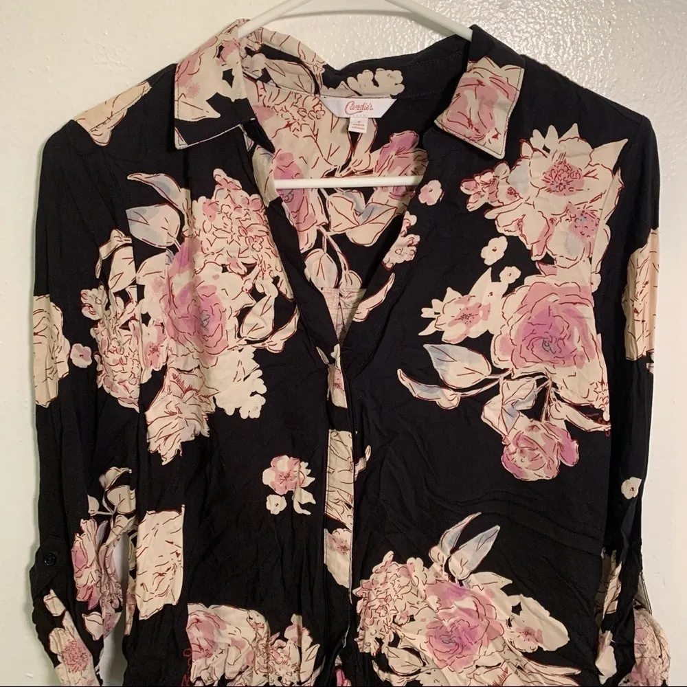 Candie’s Button Down Tie Front Top Black Floral - Image 4
