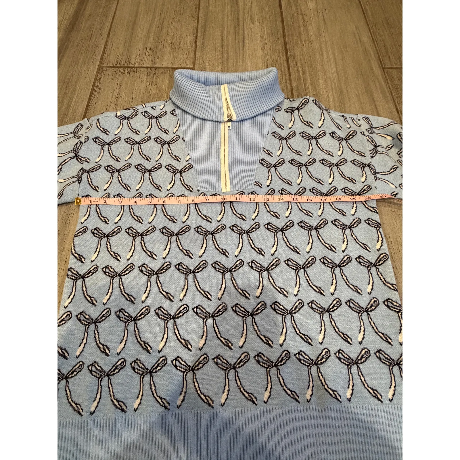 Design History Sweater Womens Medium Light Blue Bow Print 1/2 Zip Knit Top - Image 9