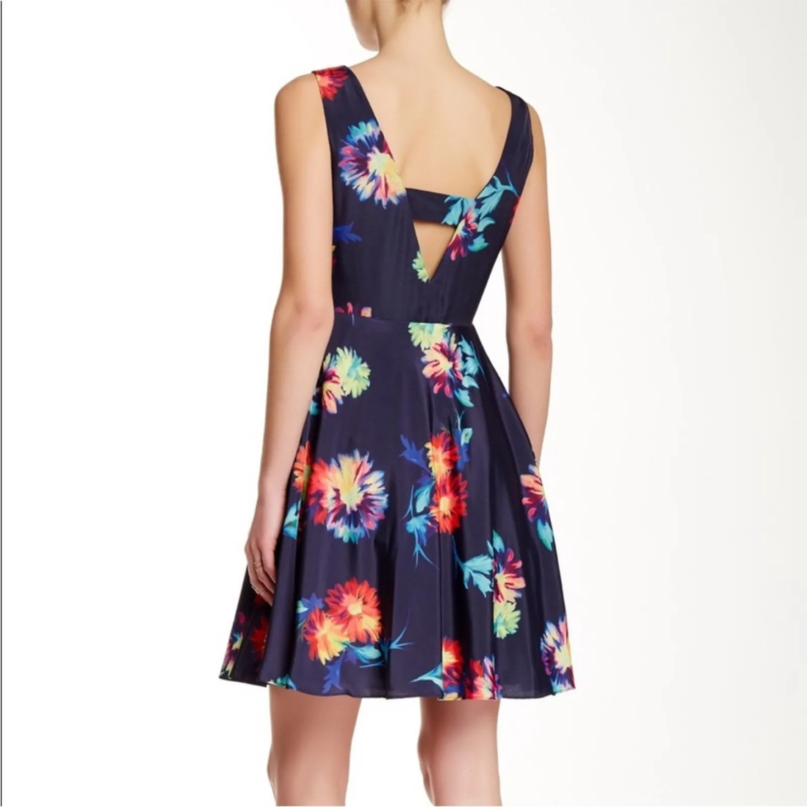 Betsey Johnson Navy Floral Fit & Flare Aline Dress Open Back - Image 2