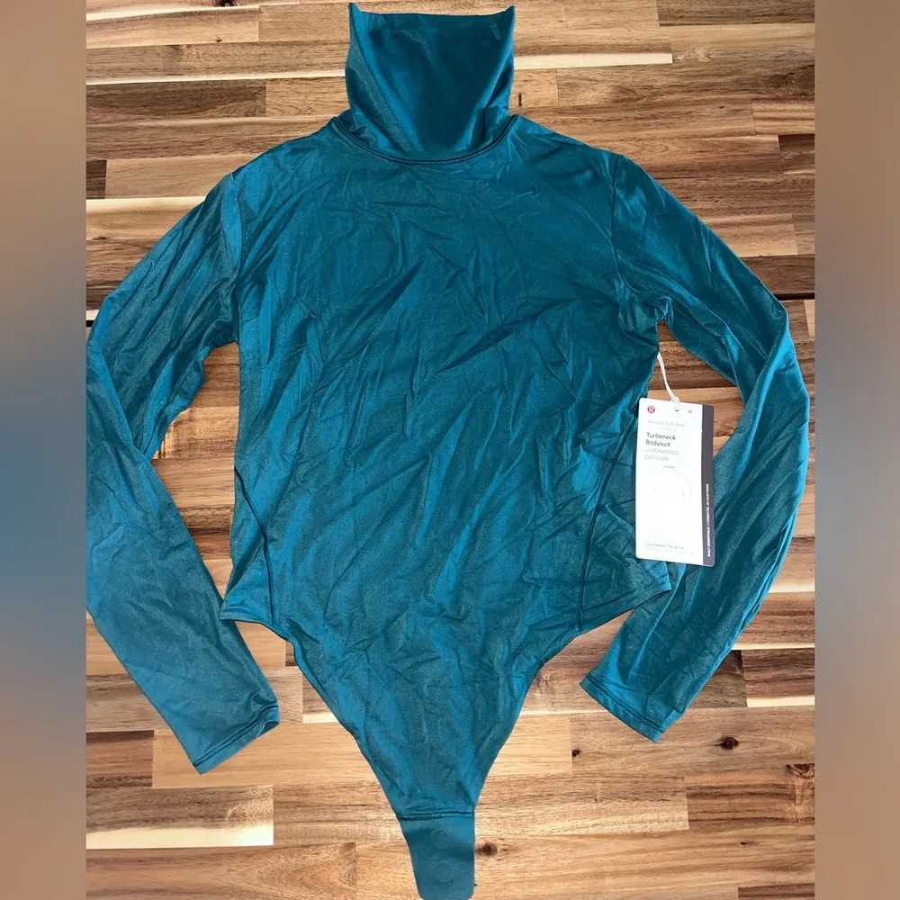 Lululemon NWT  Turtleneck Bodysuit Size Large - Image 11