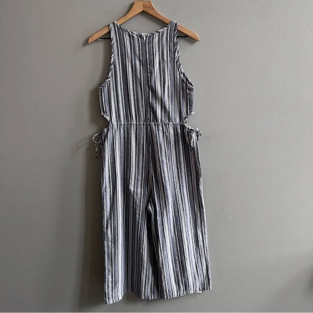 Lucca Couture Urban Outfitters Kendall Striped Cropped Jumpsuit Romper Small - Image 7
