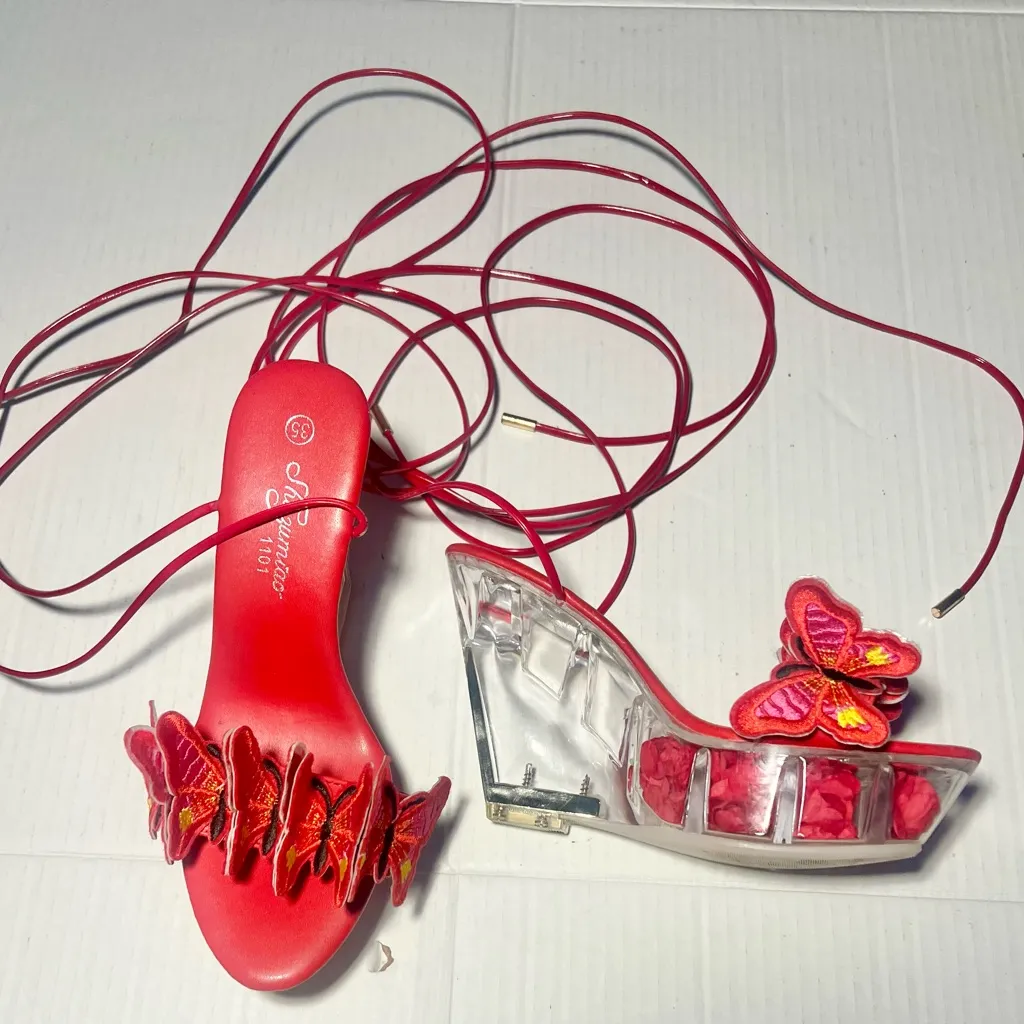 Red Butterfly Wedge Sandals Size 5.5 - Image 3