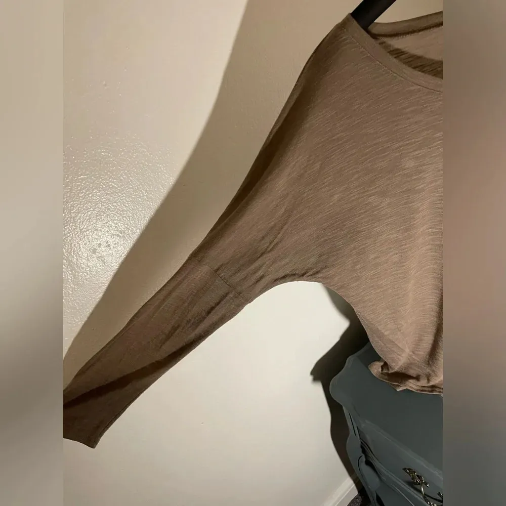 Cotton On Long Sleeve Large​​ - Image 3