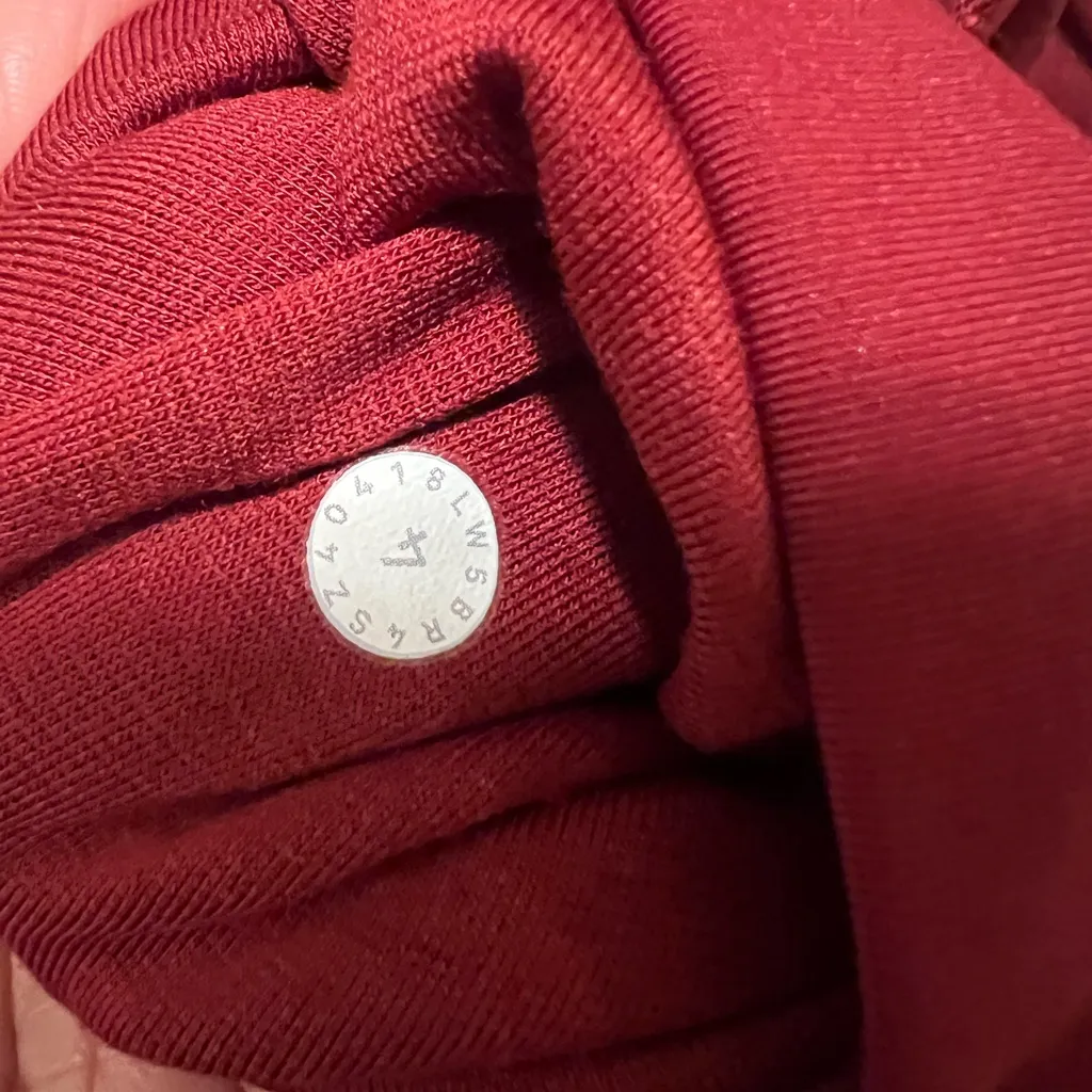 Lululemon Daily lineup 7/8 tight 25” Sz 4‎ Dark sport red - Image 7