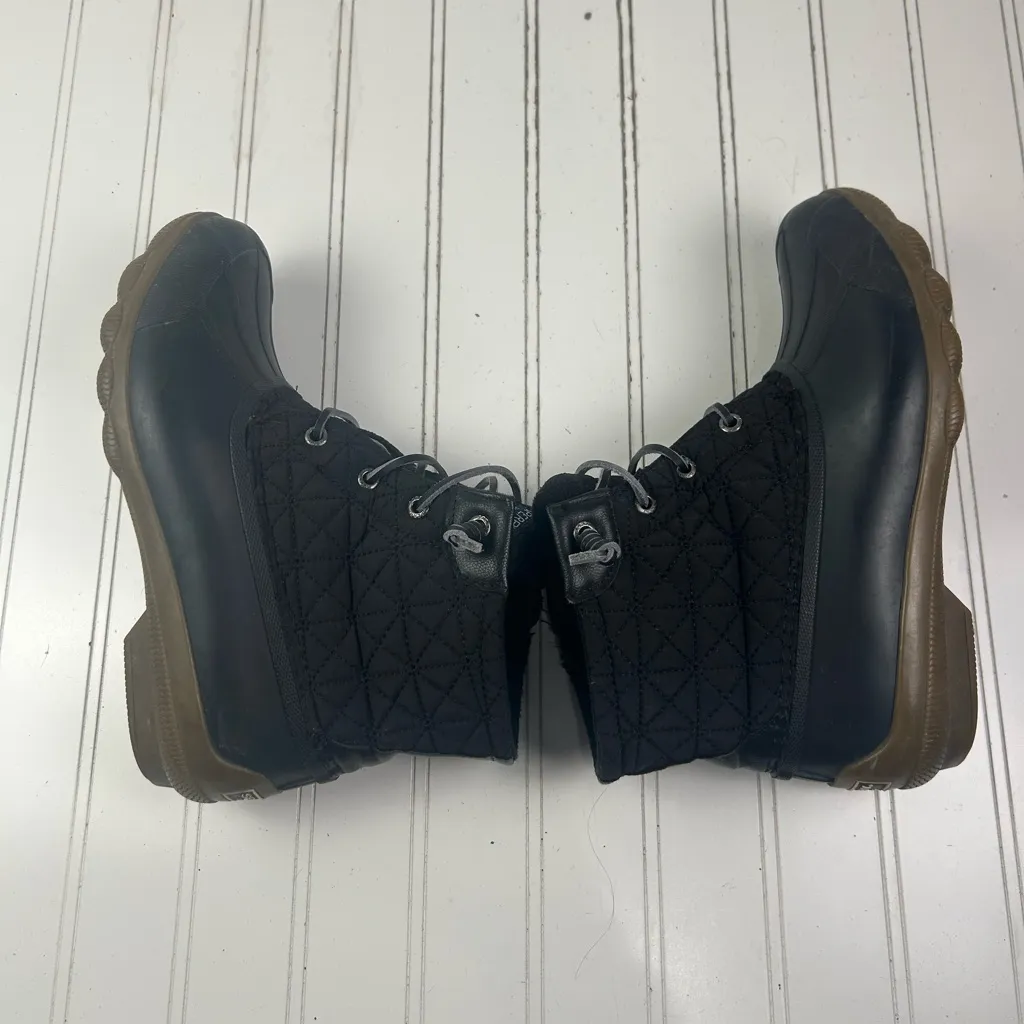 Sperry Women’s Saltwater™ Quilted Duck Boots size 7.5 - Image 8