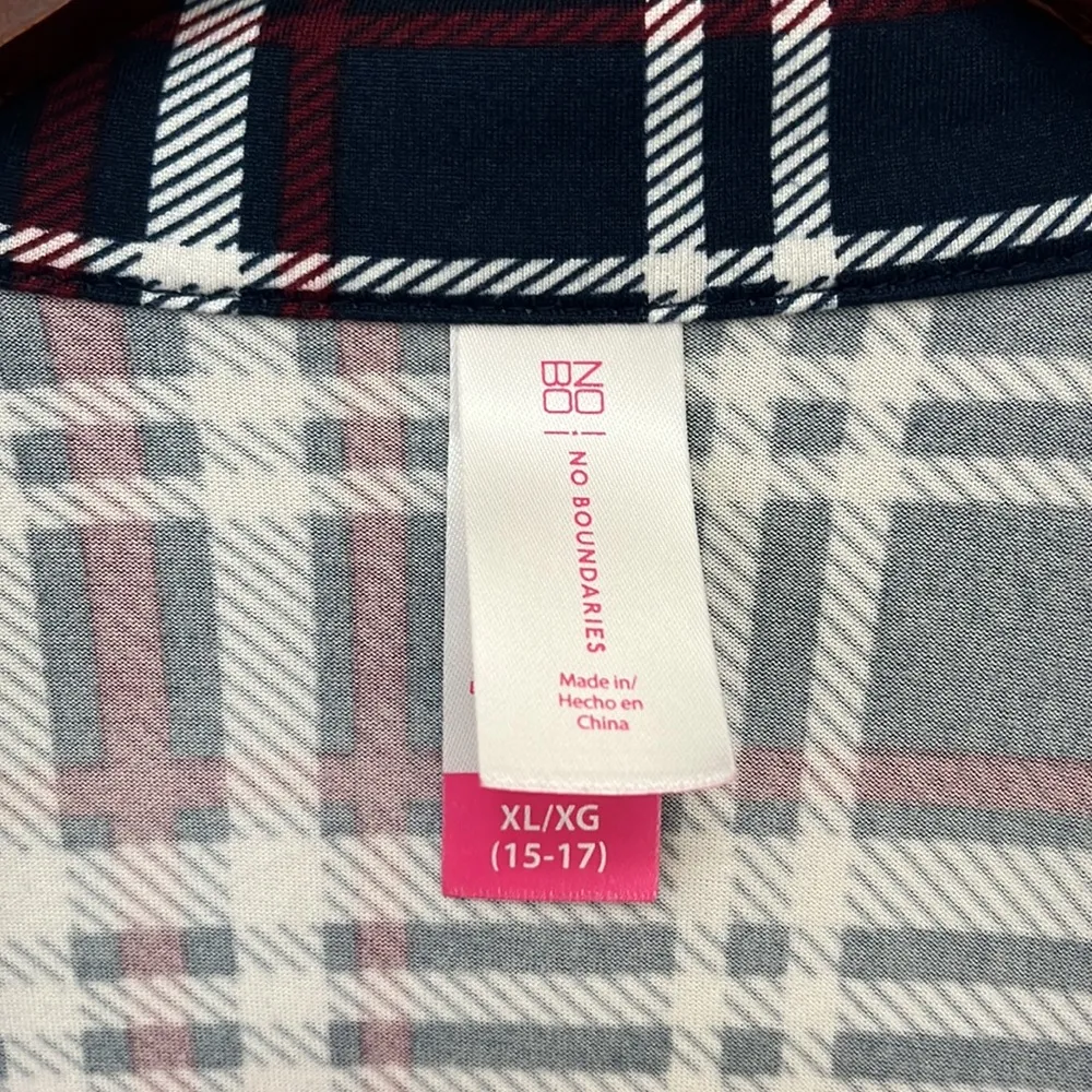 No Boundaries Junior’s Long Sleeve Shirt Size XL - Image 5