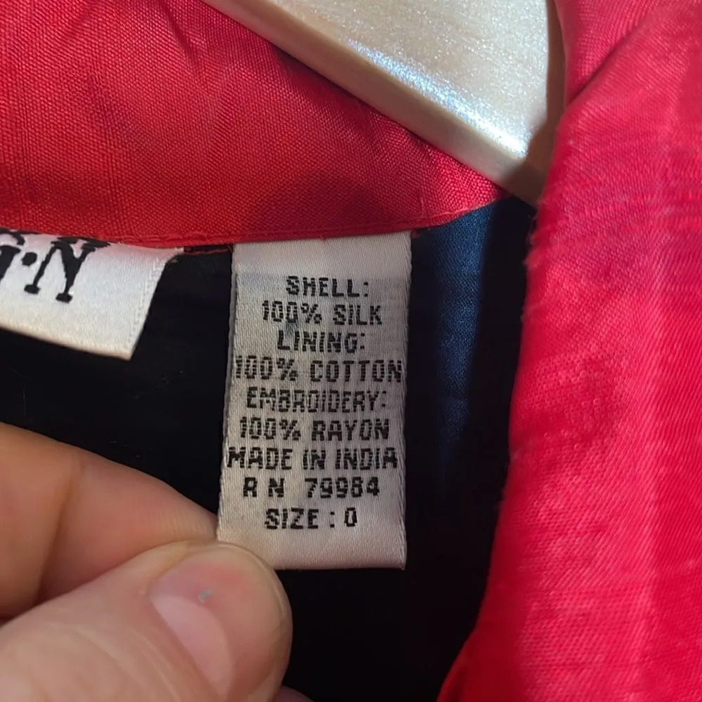 Chico's Vintage  Women’s Patchwork Red & Black SILK Jacket size Small - Image 8