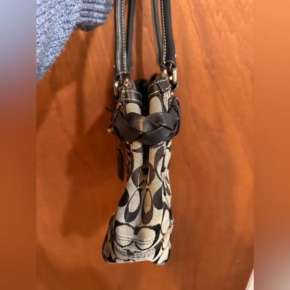 Coach Signature Hampton Black Handbag Tote - Image 11