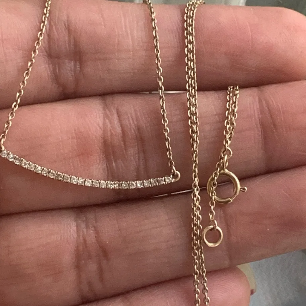 10kt Gold Diamond Curved Necklace - Image 5