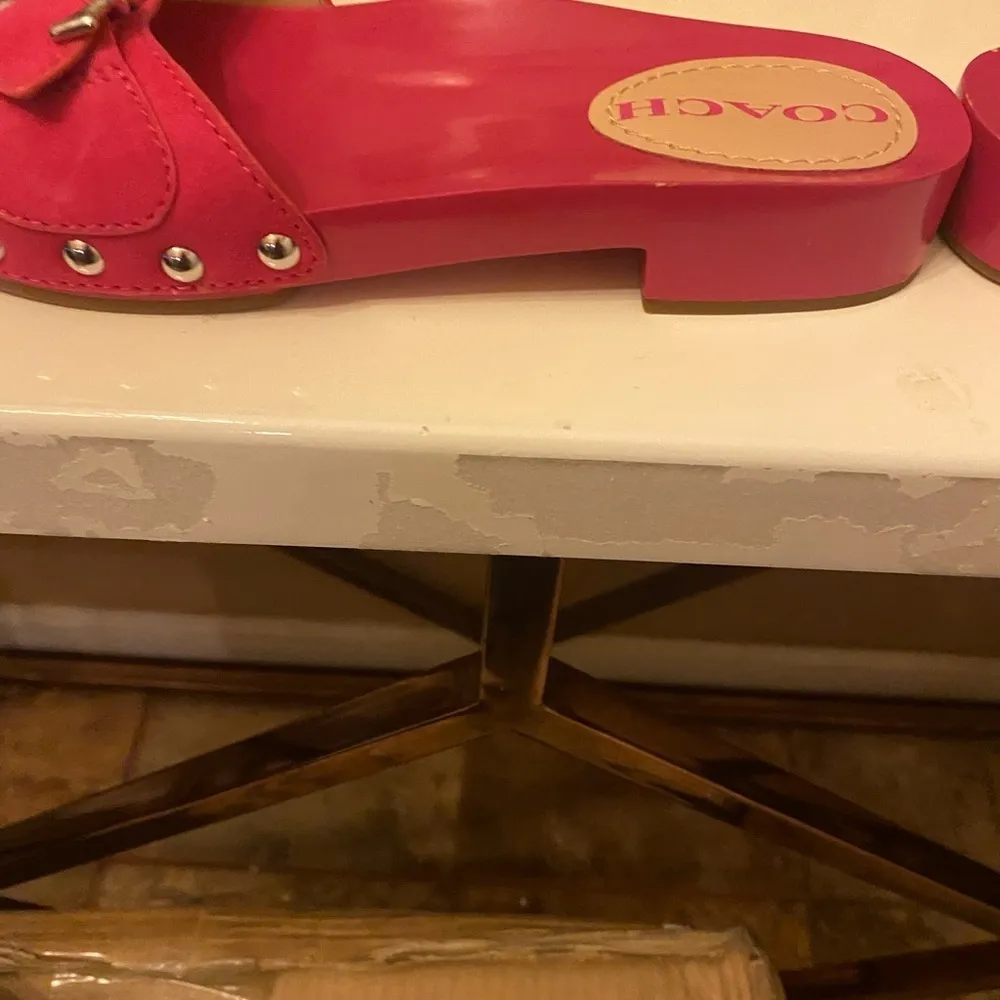 New WITH BOX PINK COACH SANDALS SIZE 6 - Image 12