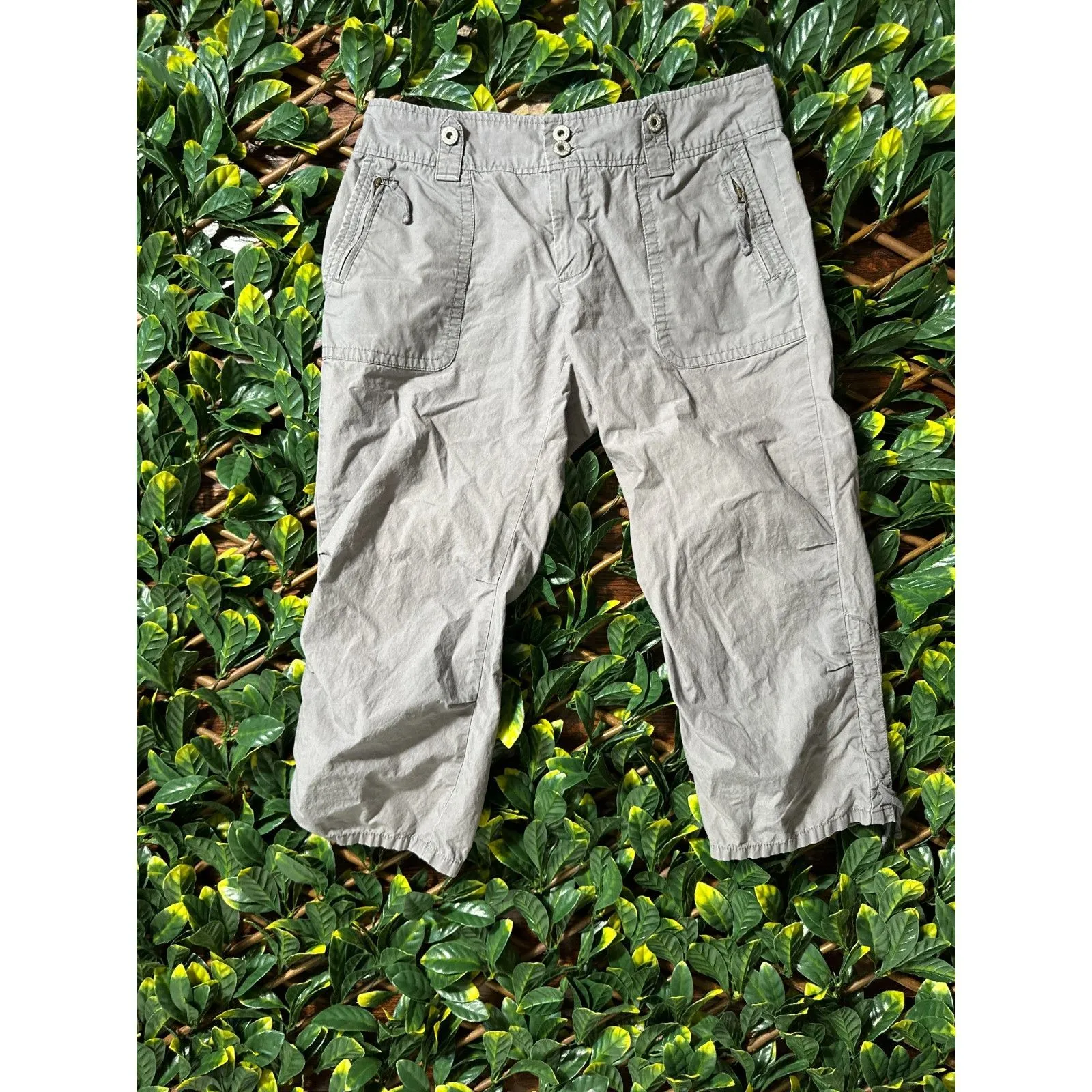 y2k GAP JEANS Gray Cargo Capri Pants Size 8 - Image 7