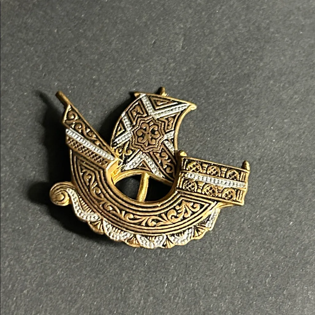 Antique Damascene Ship Brooch: Spanish Moorish Jewelry Gold - Image 3