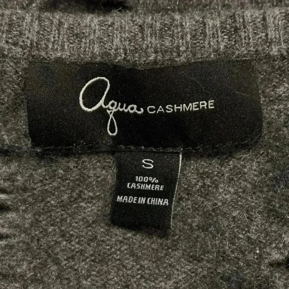 ⭐️ Aqua grey sweater in size small - Image 5