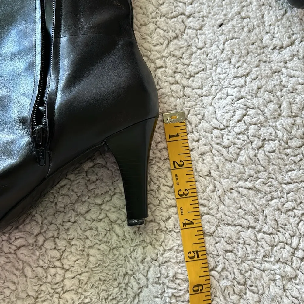 Gianni Bini  Women's 10M Mid Calf Heeled Bootie Smooth Black Leather Ankle Zip - Image 9