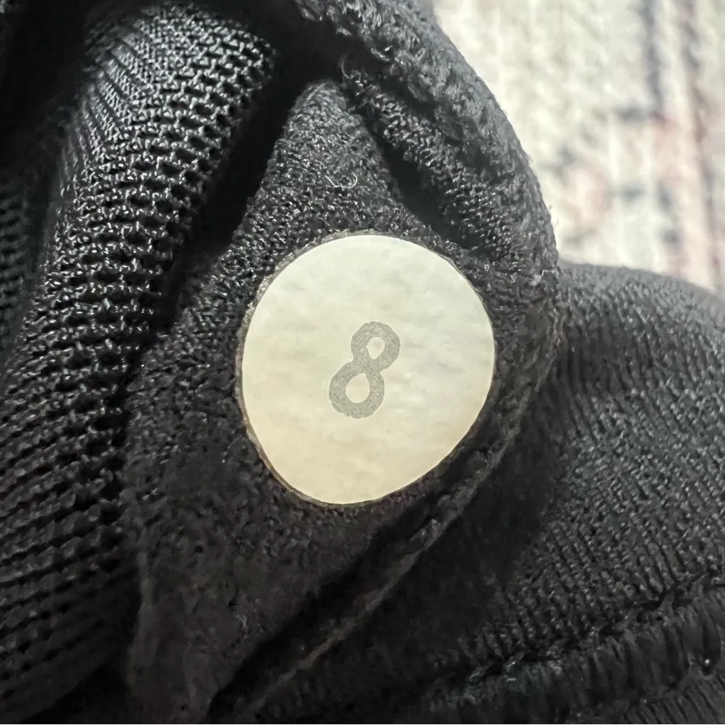 Lululemon Free To Be Wild Sports Bra Black Strappy Back Size 8 - Image 9