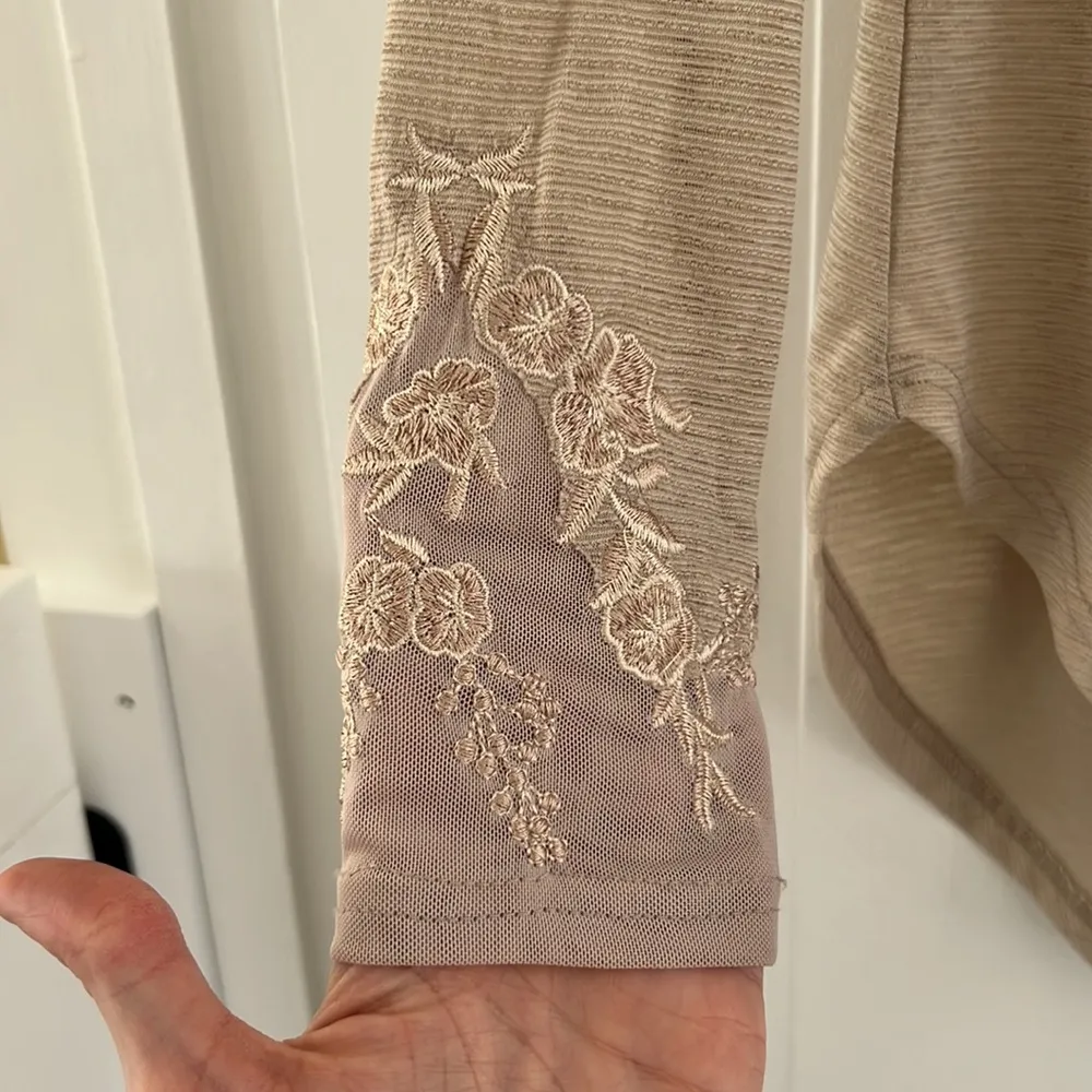 Gimmicks long sleeve - Image 2