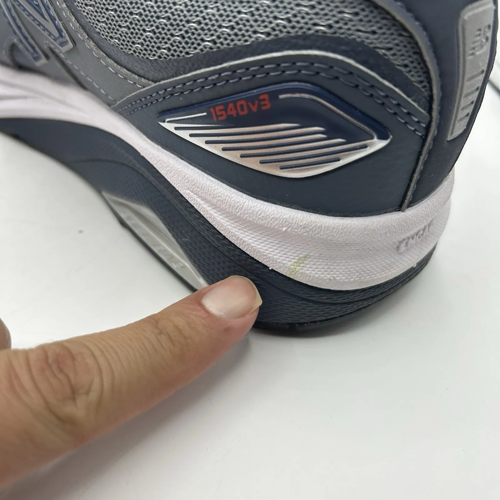 Women's New Balance 1540 V3 Sneakers W1540GD3 Gunmetal/Dragonfly Size 6.5 D - Image 8