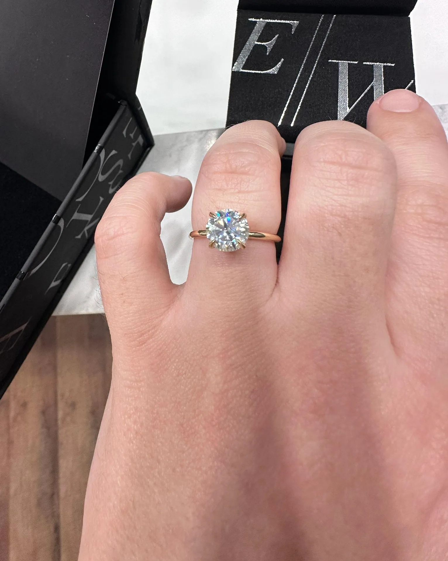 2 CT Moissanite Engagement Ring - Image 2