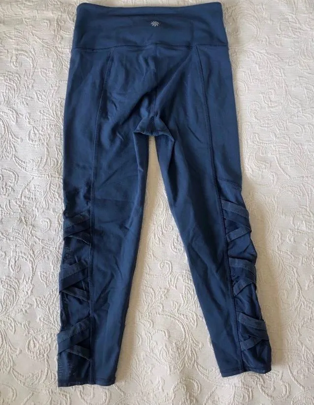 Athleta Women's Blue High-Rise Chaturanga Side Mesh Criss Cross Capri Leggings - Image 3