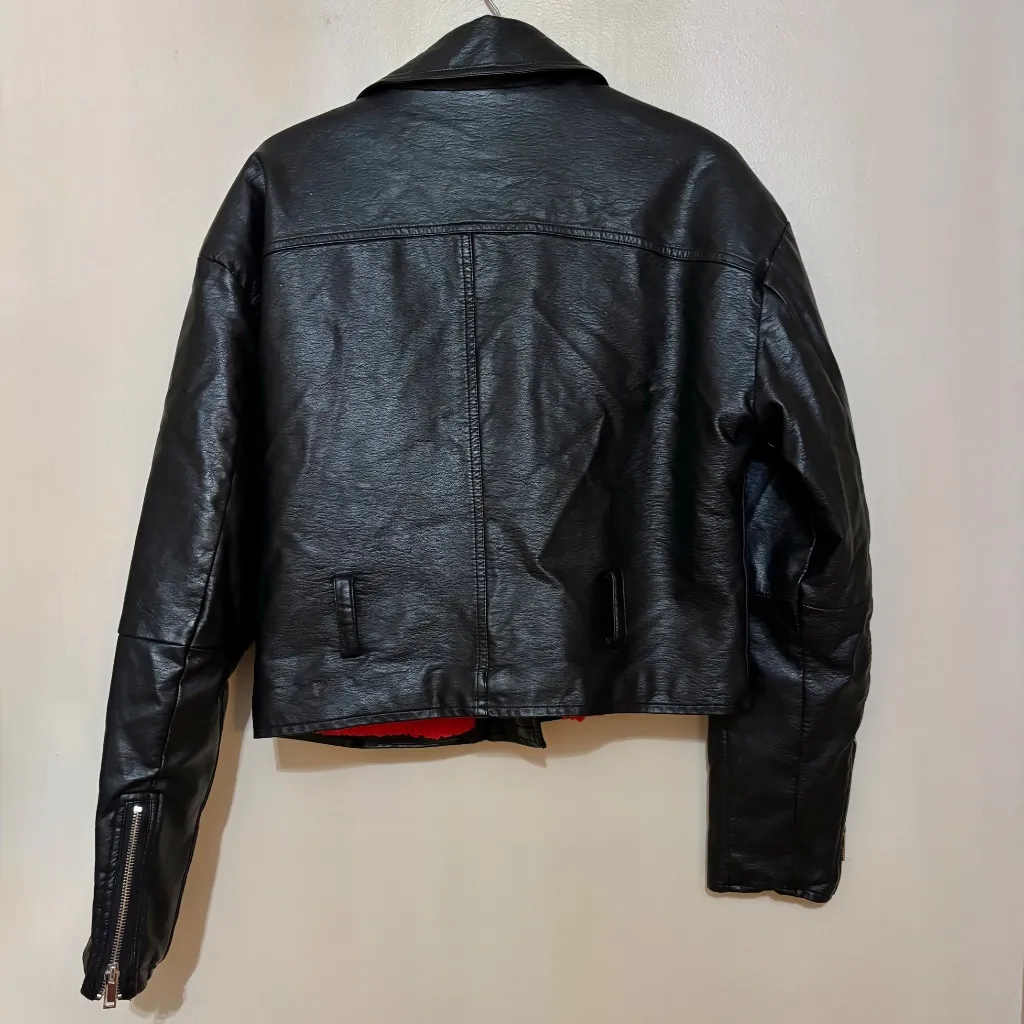 BDG Sherpa Lined Collared Crop Faux Leather Jacket Black Red Womens Size Medium - Image 3