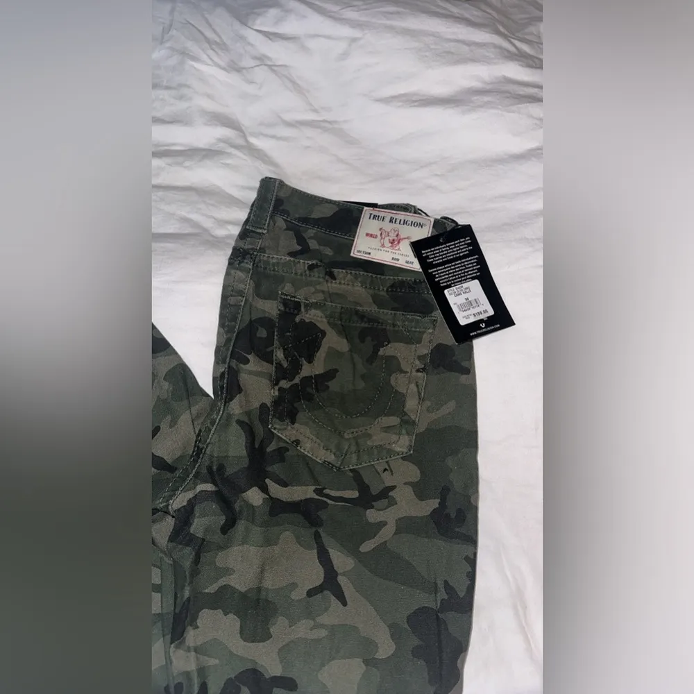 NWT True religion camo HALLE midrise super skinny Jeans - Image 11