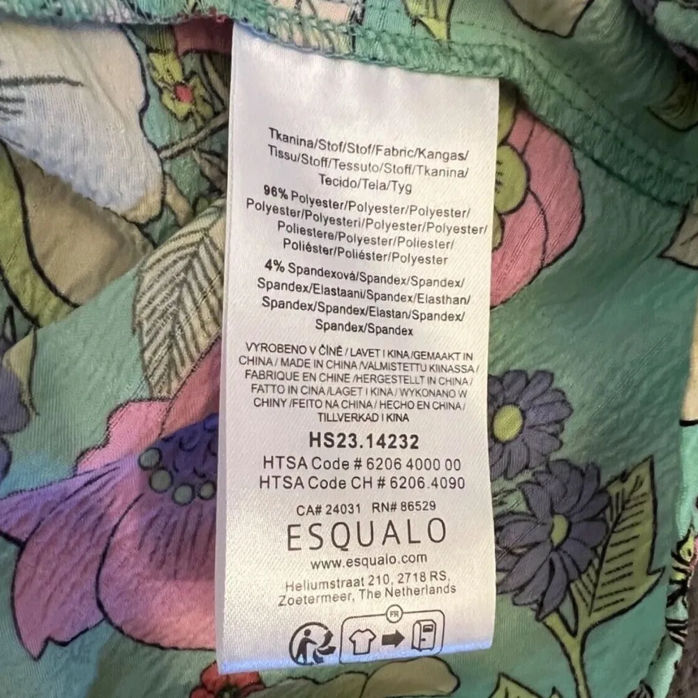 EsQualo Floral Sleeveless Tie
Resort Island Green Pink Women's Top Sz 4 - Image 4