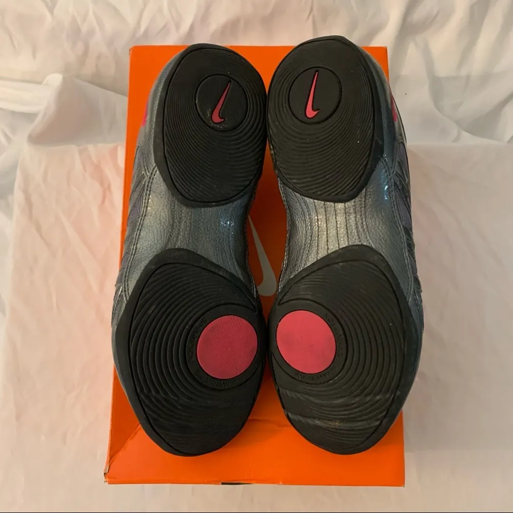 EUC Nike Musique IV Shoes - Image 6