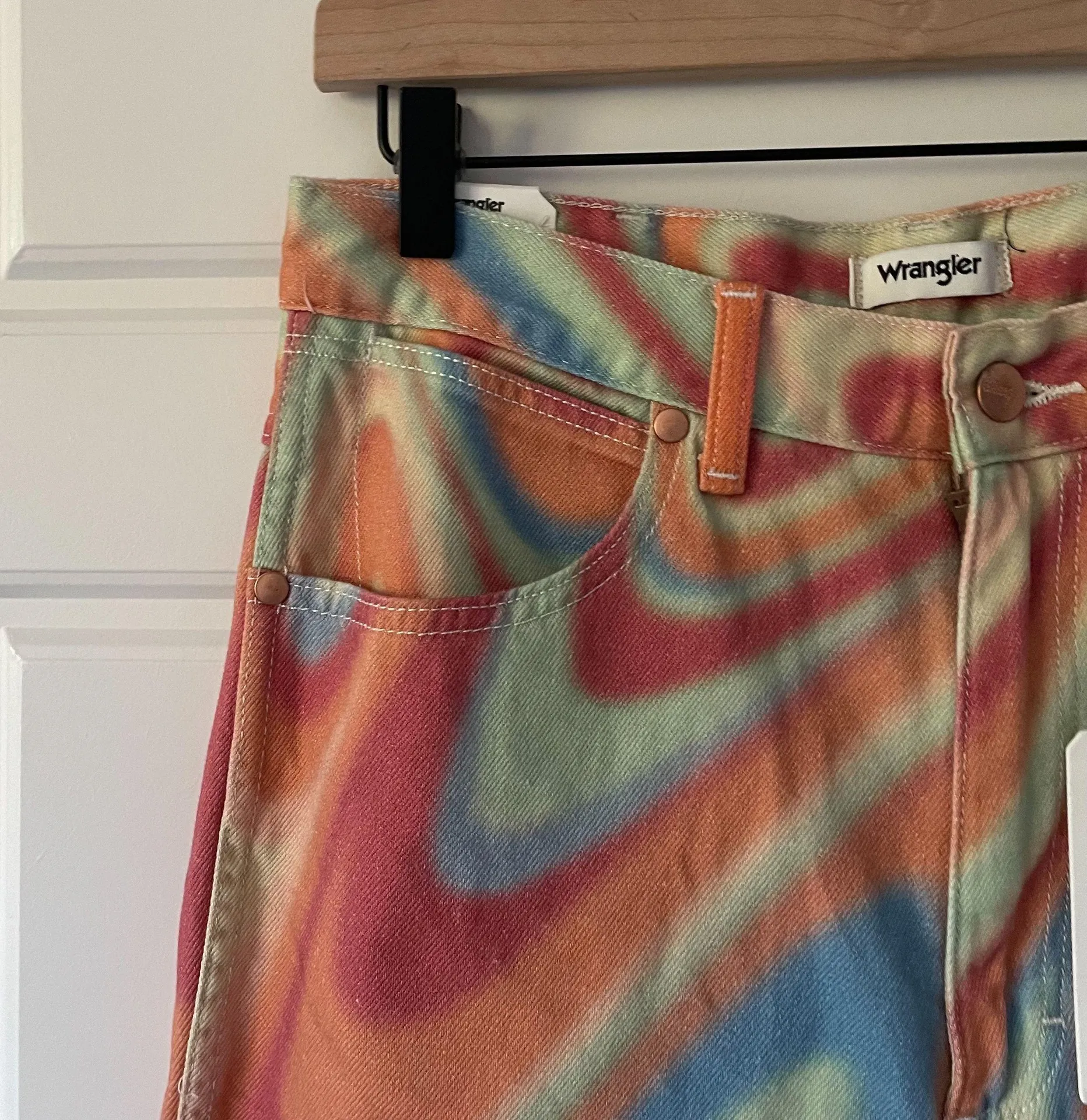 Wrangler NWT  WILD WEST 603 WAVE JEAN RAINBOW ENERGY - Image 8