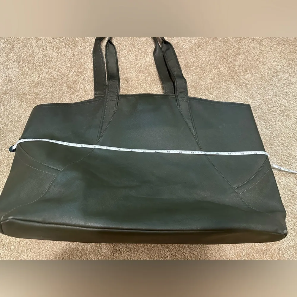 Lululemon  All Day Tote Dark Olive - Image 10