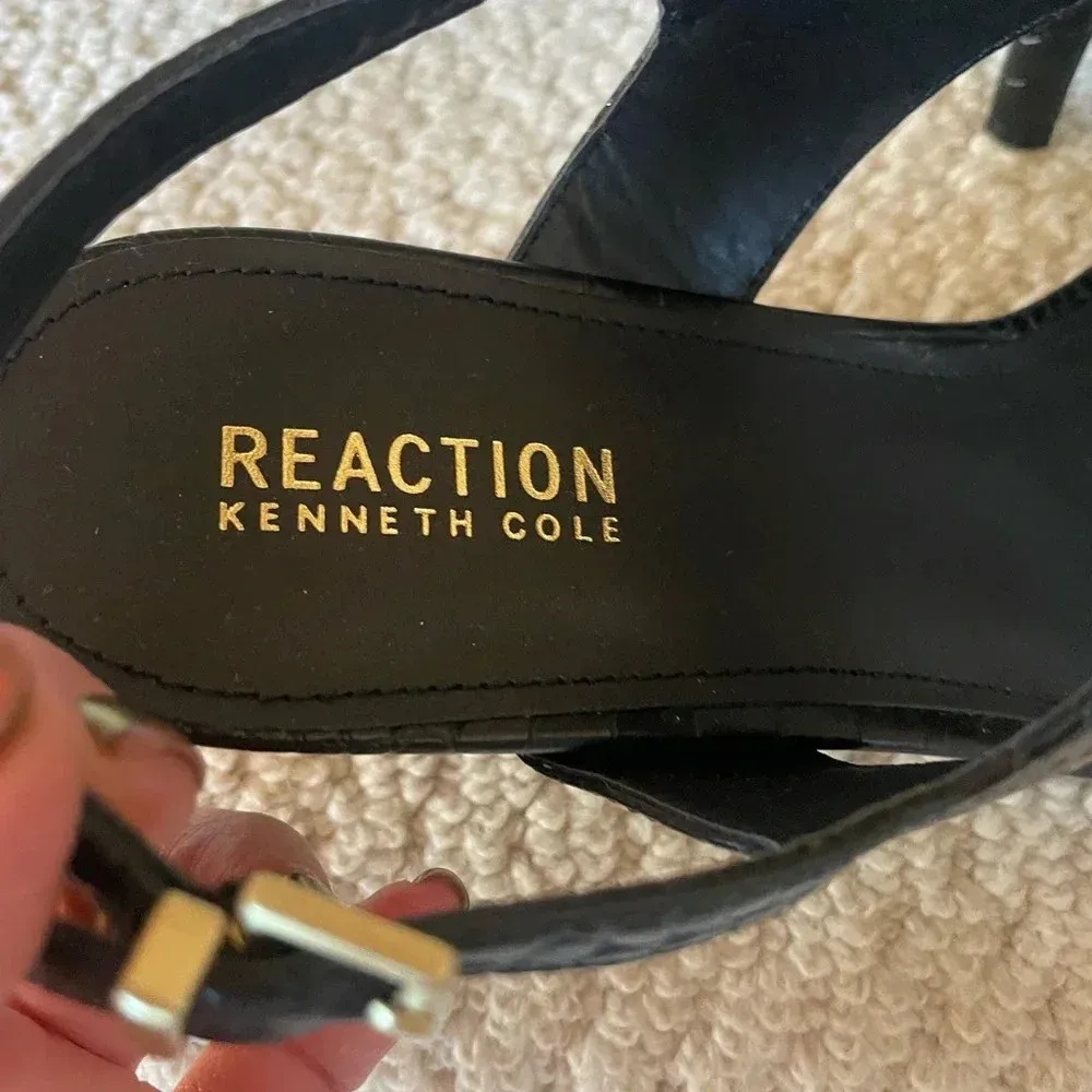 Kenneth Cole Reaction Black Croc Embossed Dee Two Band Slingback Heel - Image 5