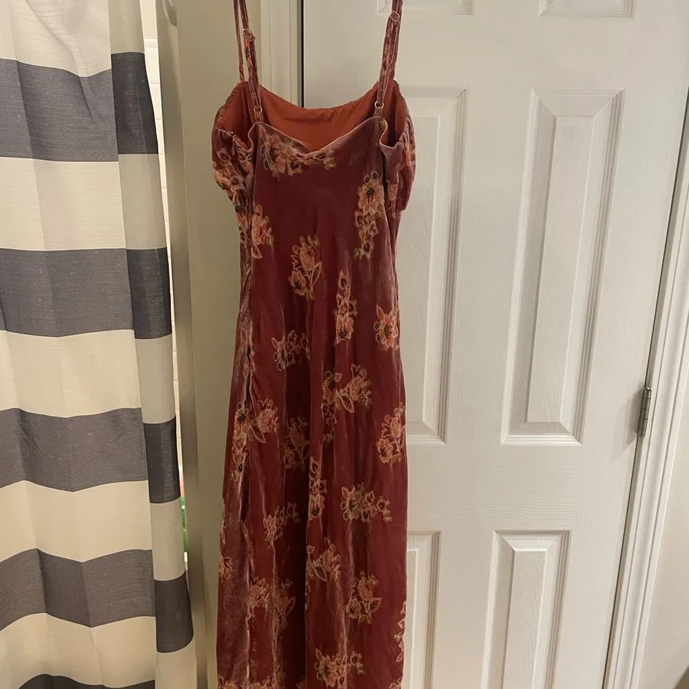 Anthropologie X Hutch Pink Velvet Slip Maxi dress small - Image 4