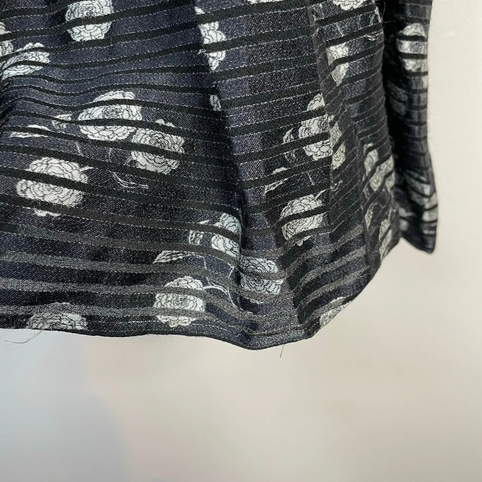 Alice + Olivia Rowen Tiered Long Sleeve Floral Mini Dress Black Cream womens XS - Image 12