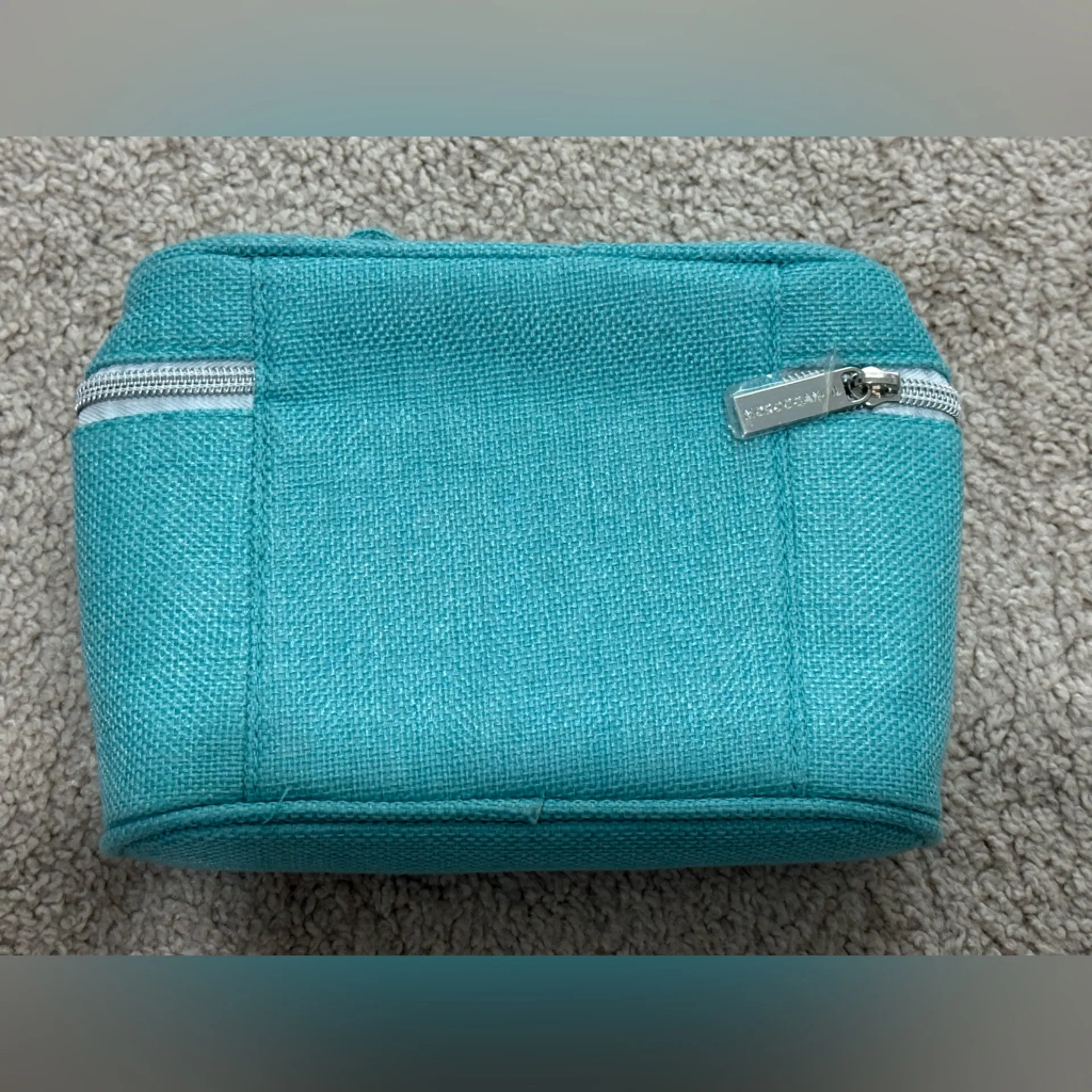 Moroccanoil Teal Cosmetic Bag with Zipper Blue - Image 2