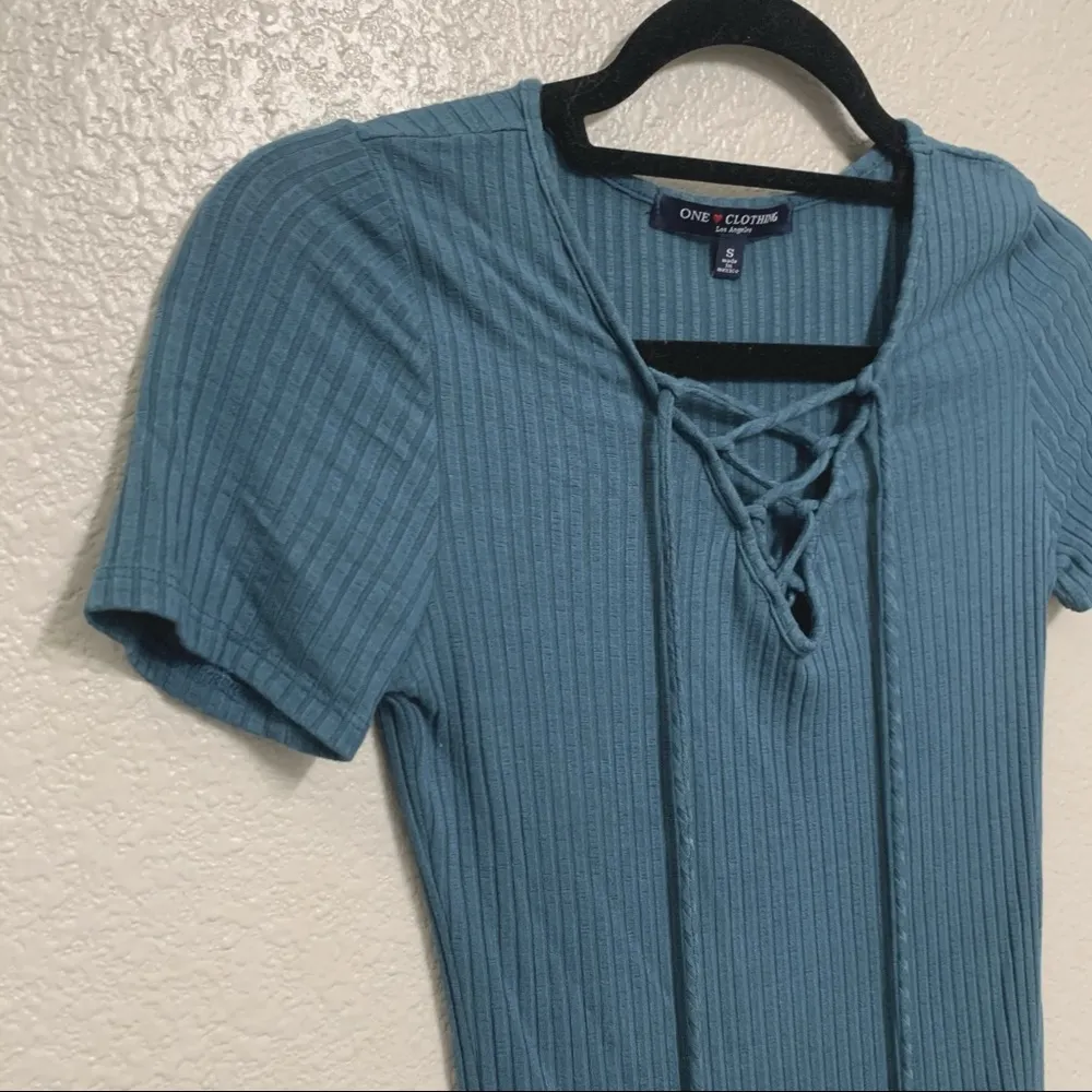 Lace up short sleeve top - Image 3