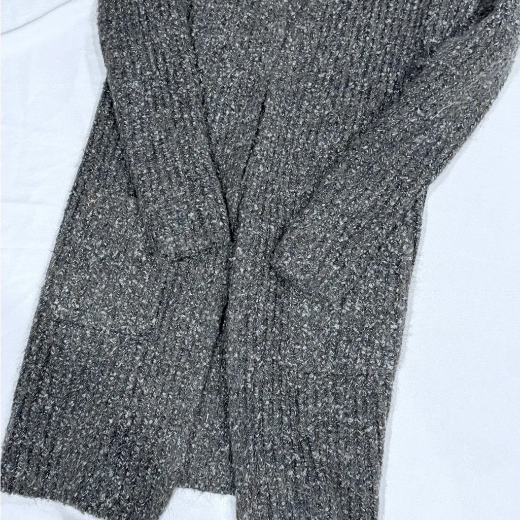 Universal Thread Women's Metallic Gray Cardigan - Image 3