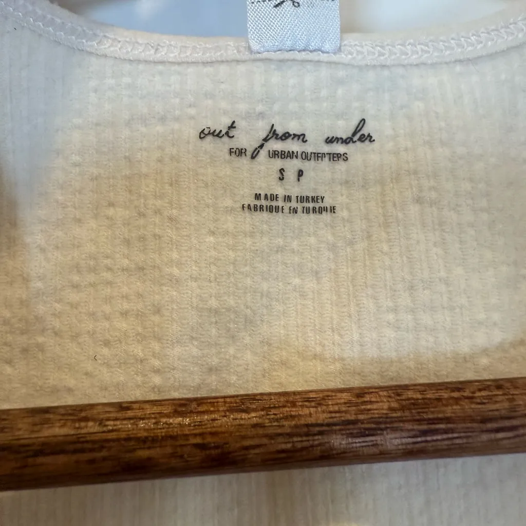 Urban Outfitters Cream Sleeveless V-Neck Women's Ribbed Bralette Top - Image 2