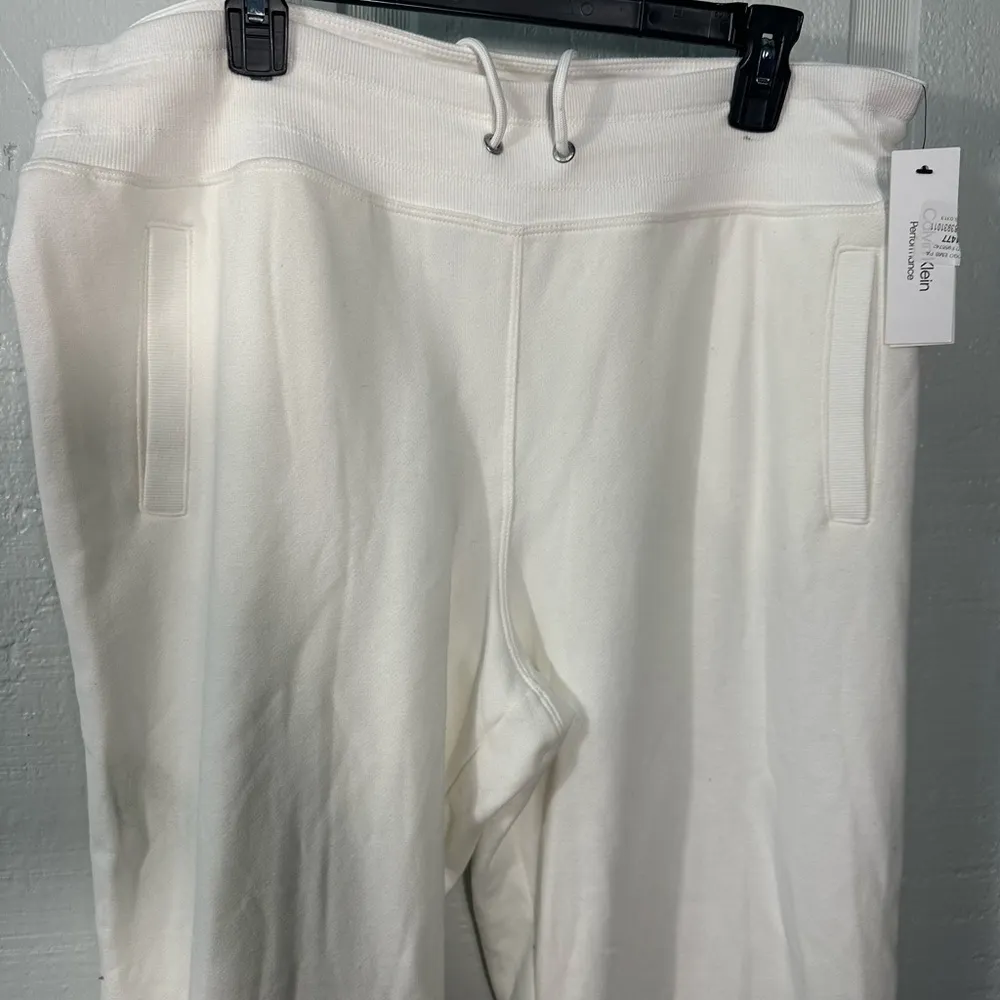 Calvin Klein CK Performance  White Joggers Size XXL NWT - Image 8