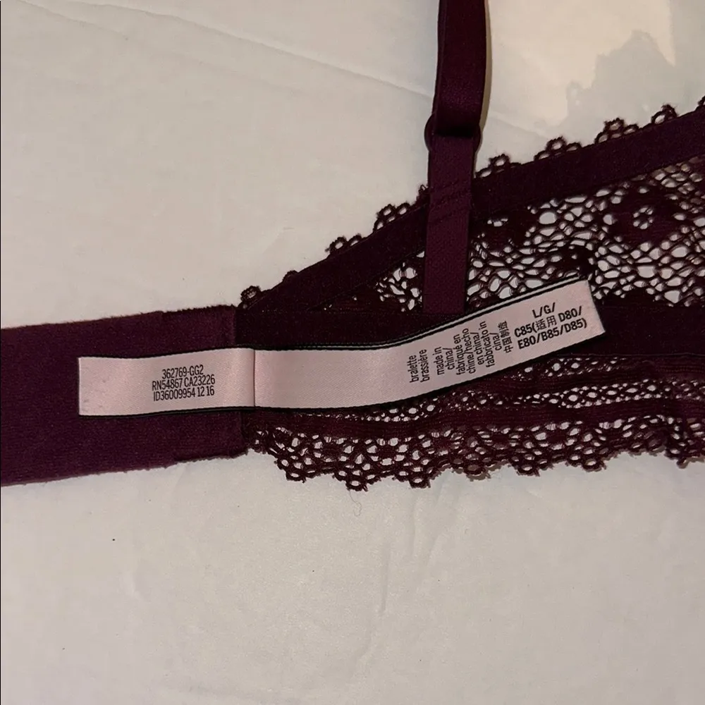 Victorias Secret Unlined bralette size large in Burgundy - Image 12