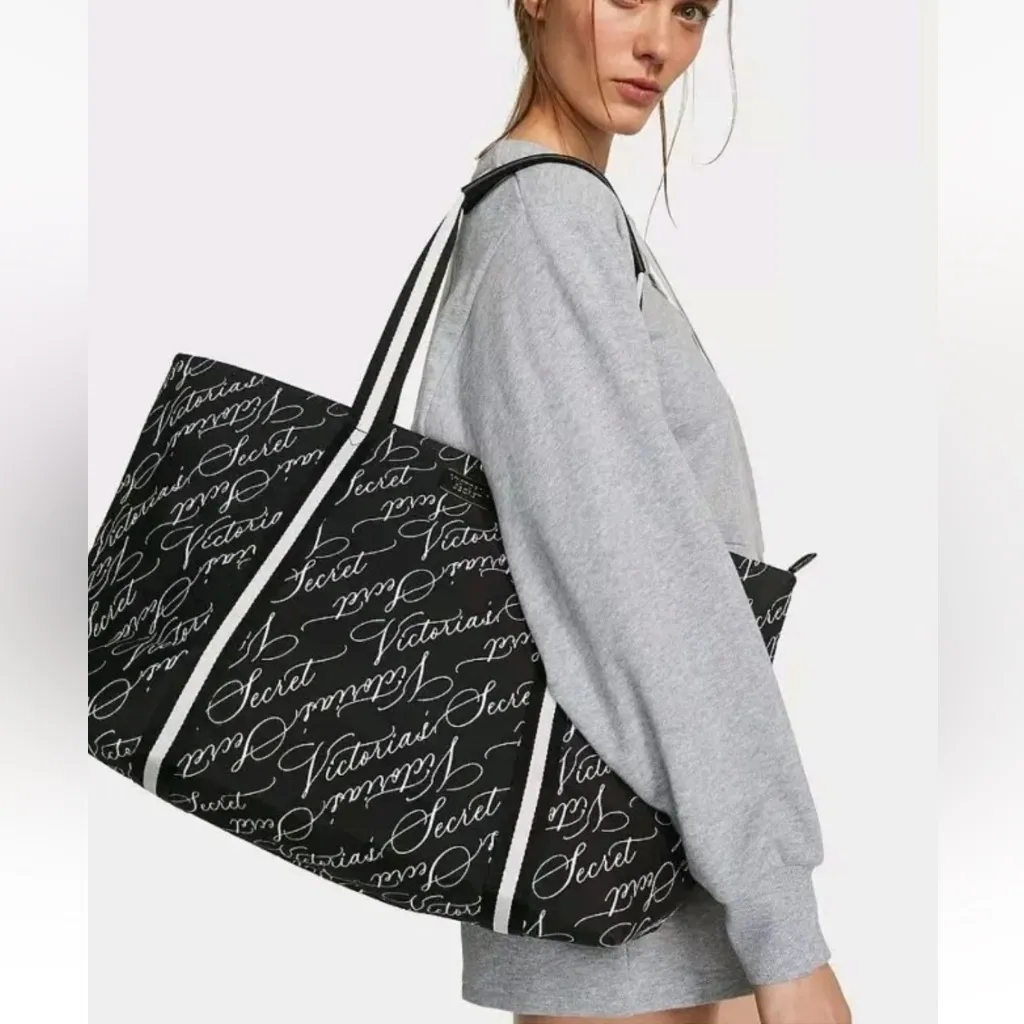 Victoria’s Secret logo weekender tote - Image 11