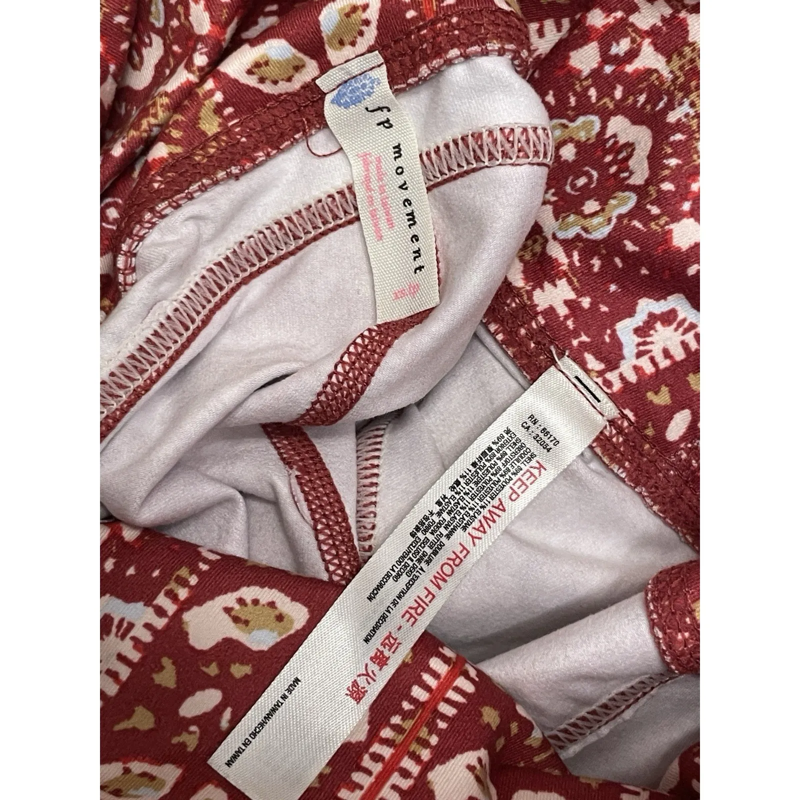 Free People Movement Printed Leggings Women XS You're‎ A Peach Ruched Red Boho - Image 7